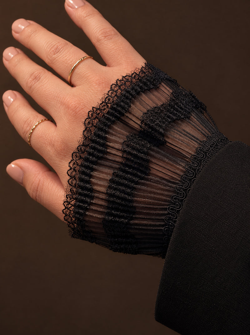 Frilly Cuffs | Black