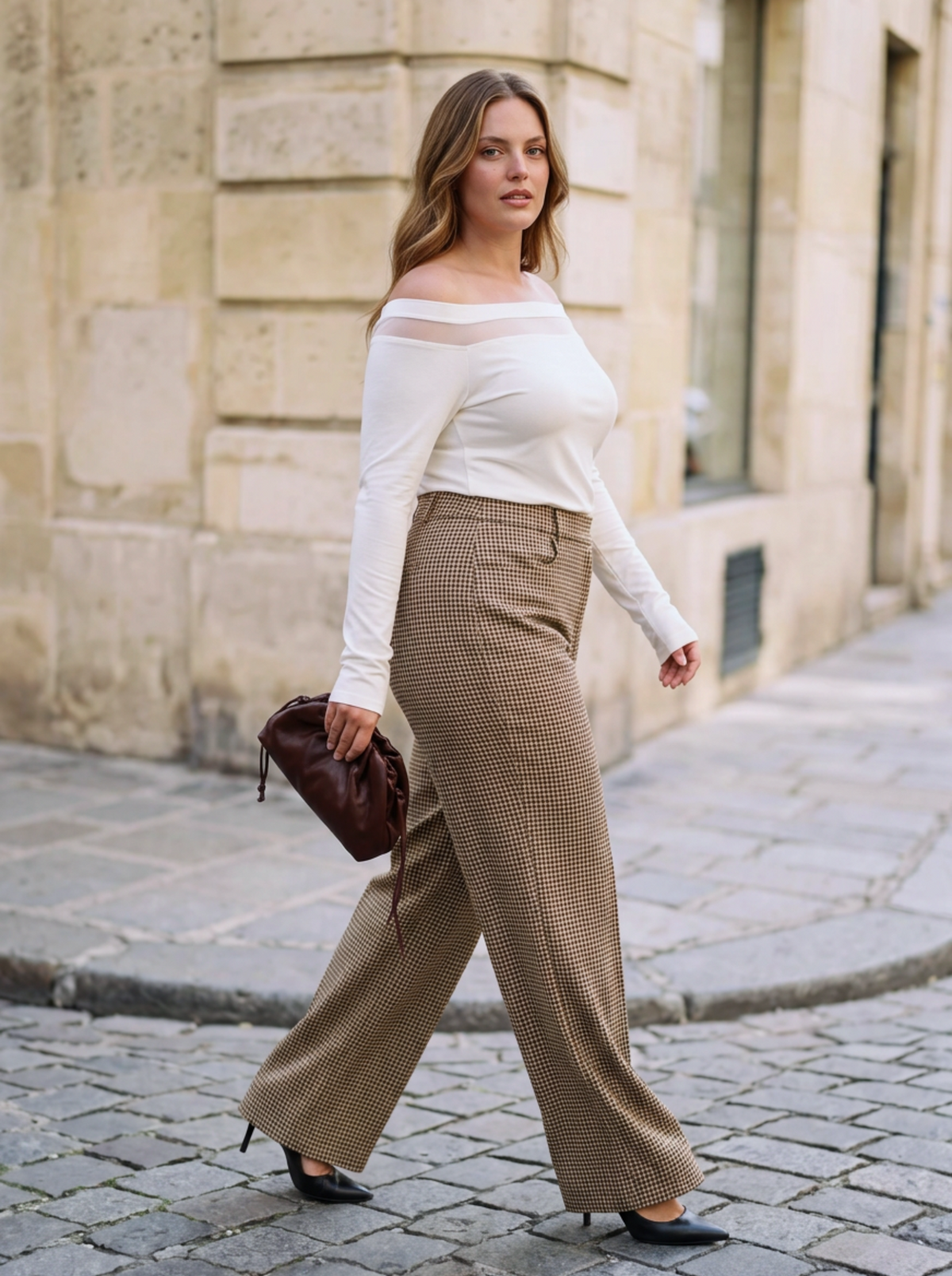 Dawn Top | Offwhite met Mila Pants | Camel