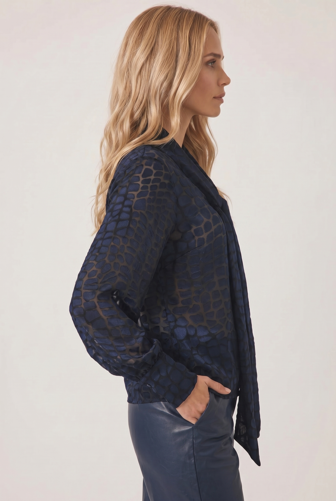 Angel Blouse | Navy