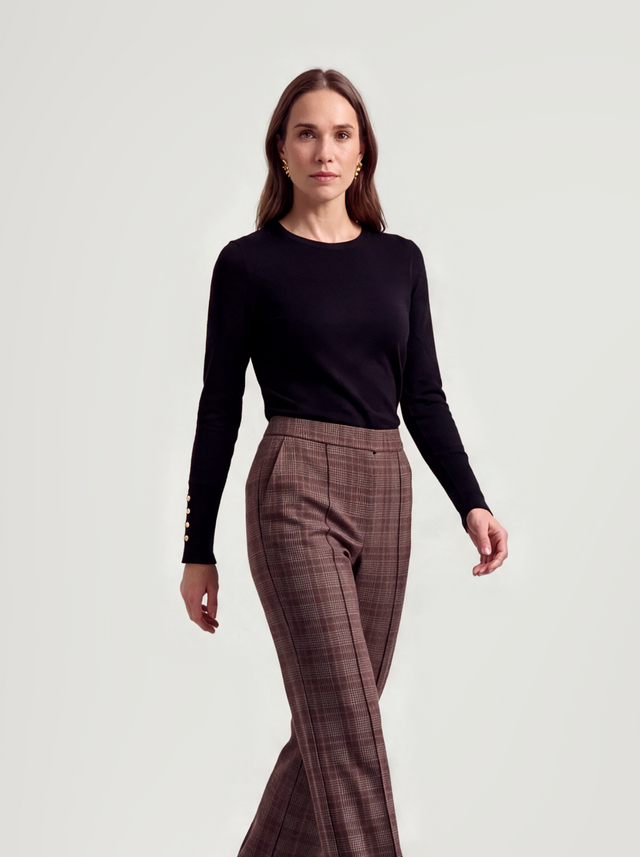 BR&DY Belle Top in zwart – damestop met korte mouw, close-up
