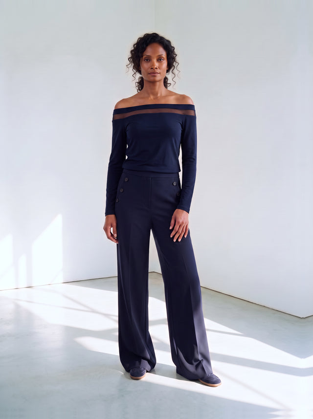 BR&DY Dawn Top in donkerblauw – damestop ten voeten uit gedragen