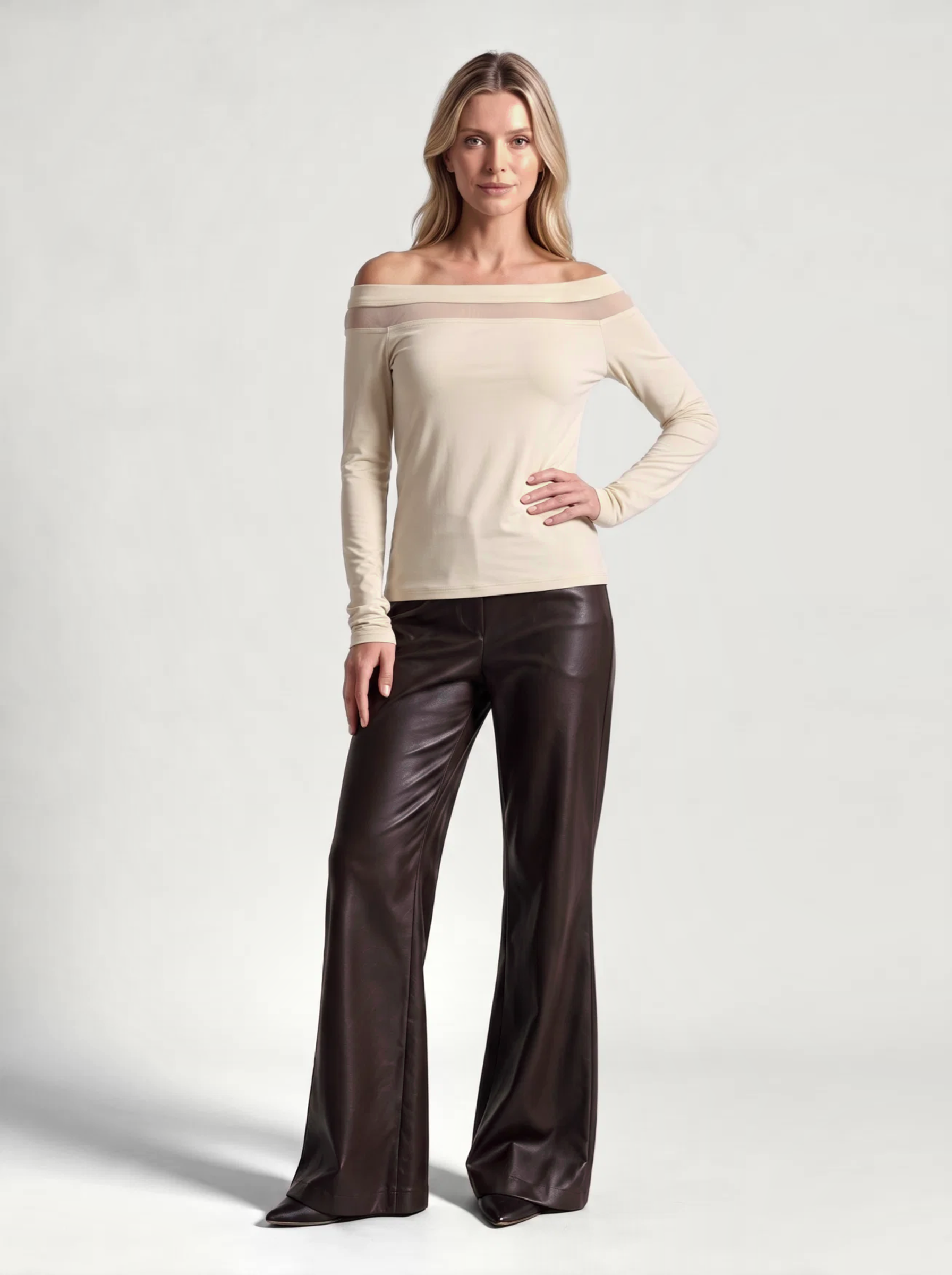 Dawn Top | Sand