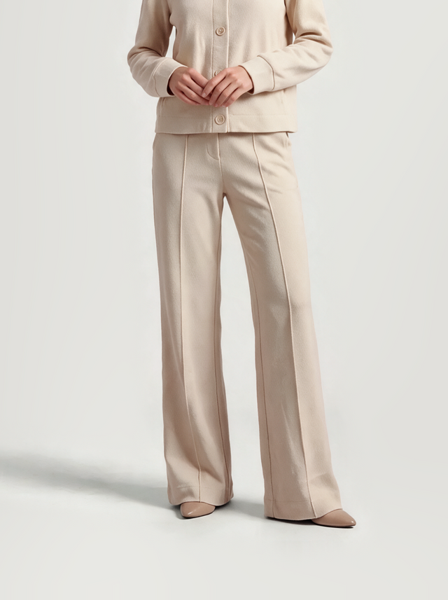 BR&DY Star Pants in ivoor – dames pantalon met wijde pijpen, close-up