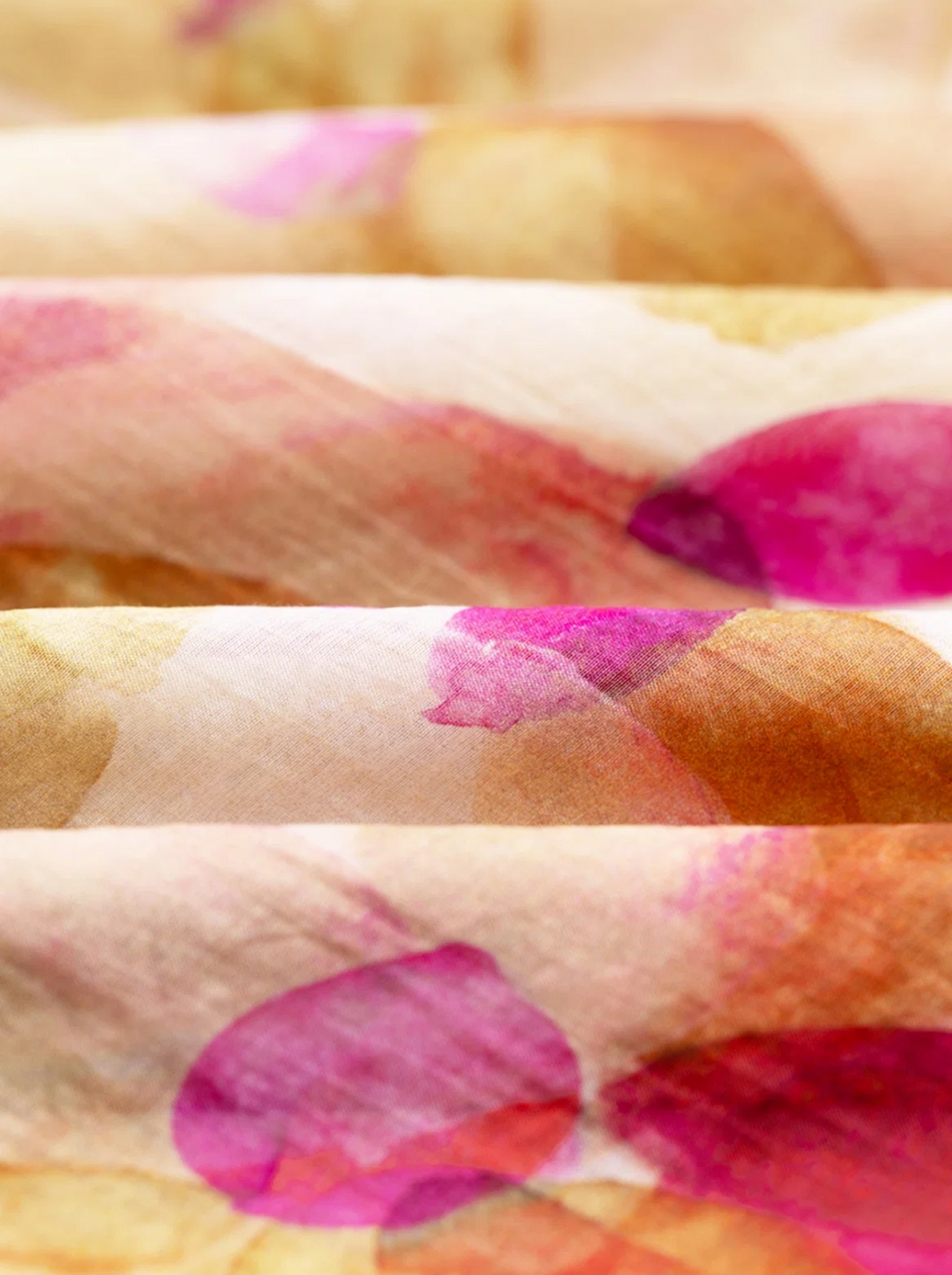 BR&DY Swing Skirt in roze – detail van de stof en de print